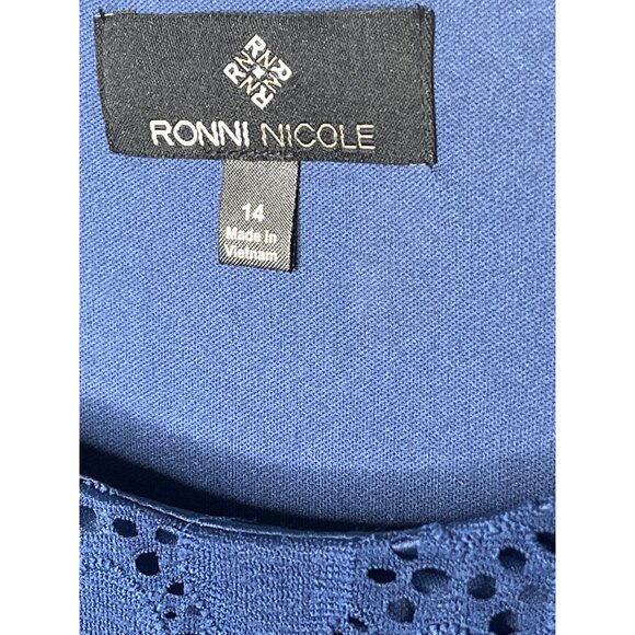 Ronni Nicole Blue Eyelet Lace Pleated Dress Women’s Size 14 - Picture 10 of 11